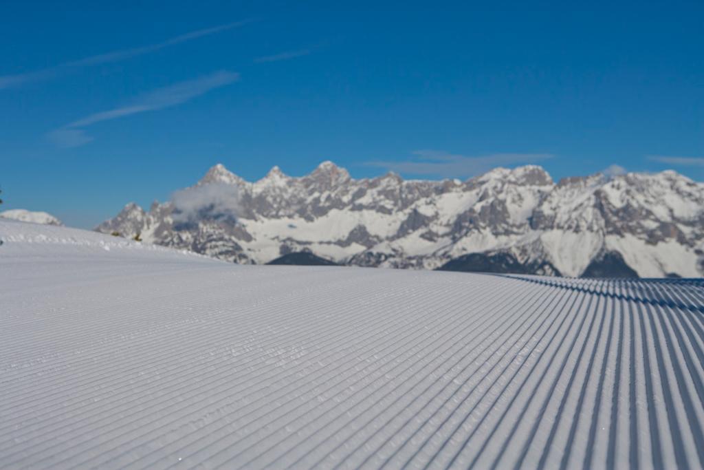 Haus Alpina Ski In & Ski Out Шладминг Экстерьер фото